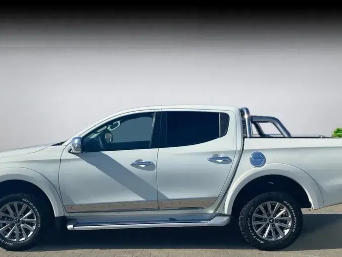 Mitsubishi L200 Double Cab M/T Intense