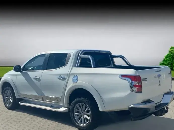 Mitsubishi L200 Double Cab M/T Intense