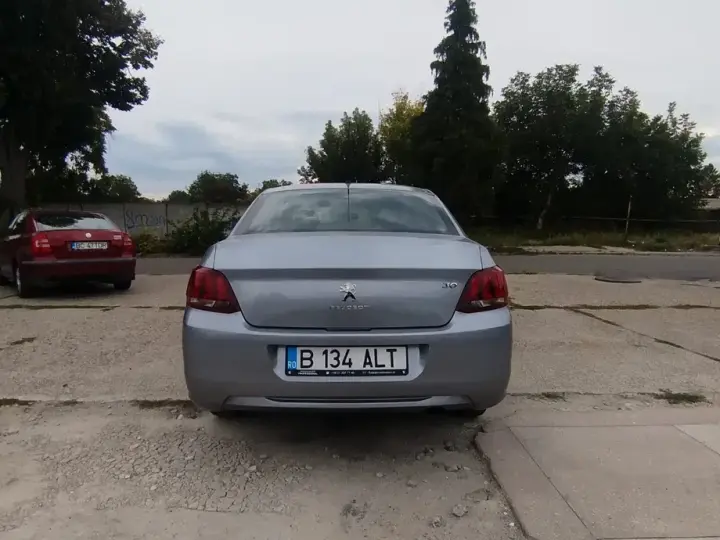 Peugeot 301