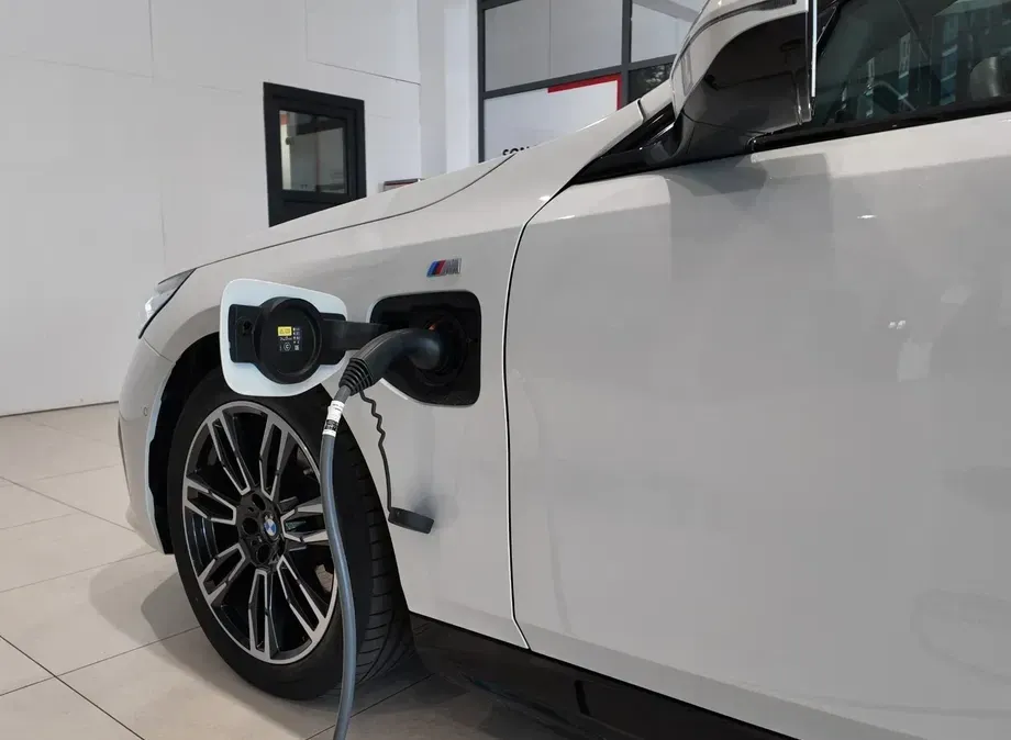 BMW Seria 5 G30/G31 530e xDrive AT PHEV — imagine 10