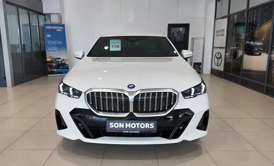 BMW Seria 5 G30/G31 530e xDrive AT PHEV — imagine 2