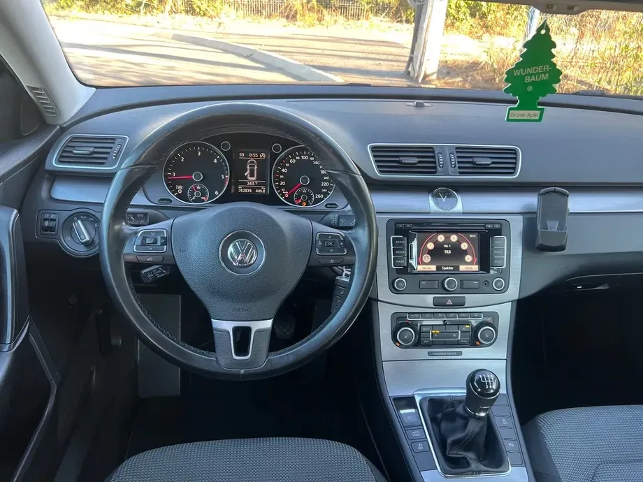 Volkswagen Passat 2.0 TDI Highline — imagine 7