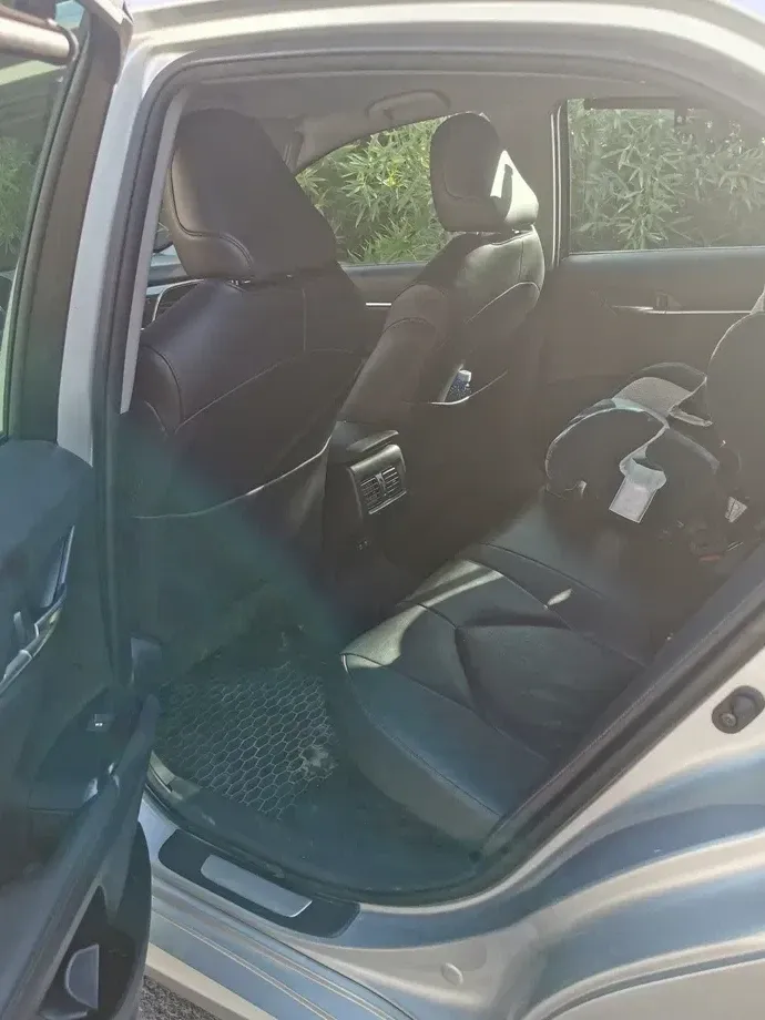 Toyota Camry — imagine 6