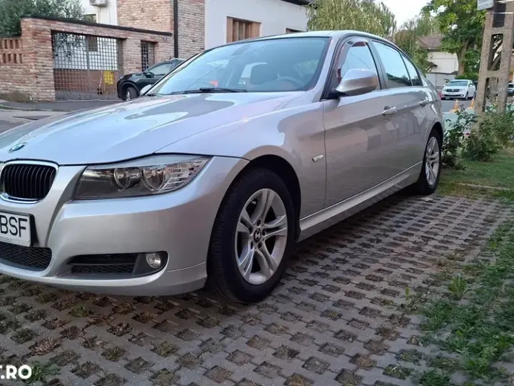 BMW Seria 3 E90/E91/E92/E93 [2005 - 2013] 318d