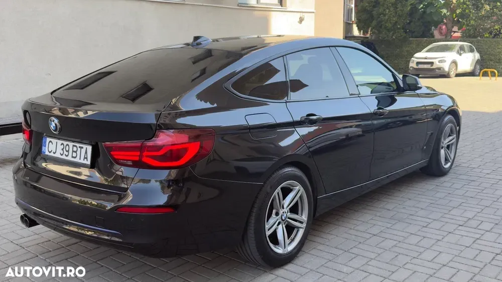 BMW Seria 3 F30/F31/F34 [2011 - 2019] 320d Aut. Sport Line — imagine 3