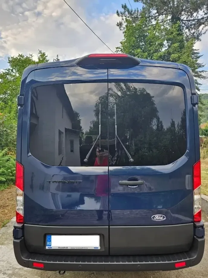 Ford Transit 310 2.0 EcoBlue 150 CP L2H2 Kombi FWD 8AT Trend — imagine 2