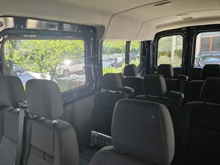 Ford Transit 310 2.0 EcoBlue 150 CP L2H2 Kombi FWD 8AT Trend