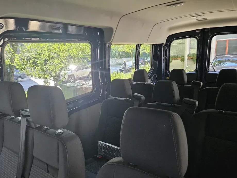 Ford Transit 310 2.0 EcoBlue 150 CP L2H2 Kombi FWD 8AT Trend — imagine 5