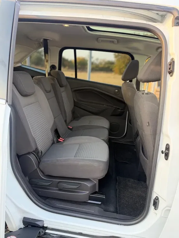 Ford Grand C-Max — imagine 7