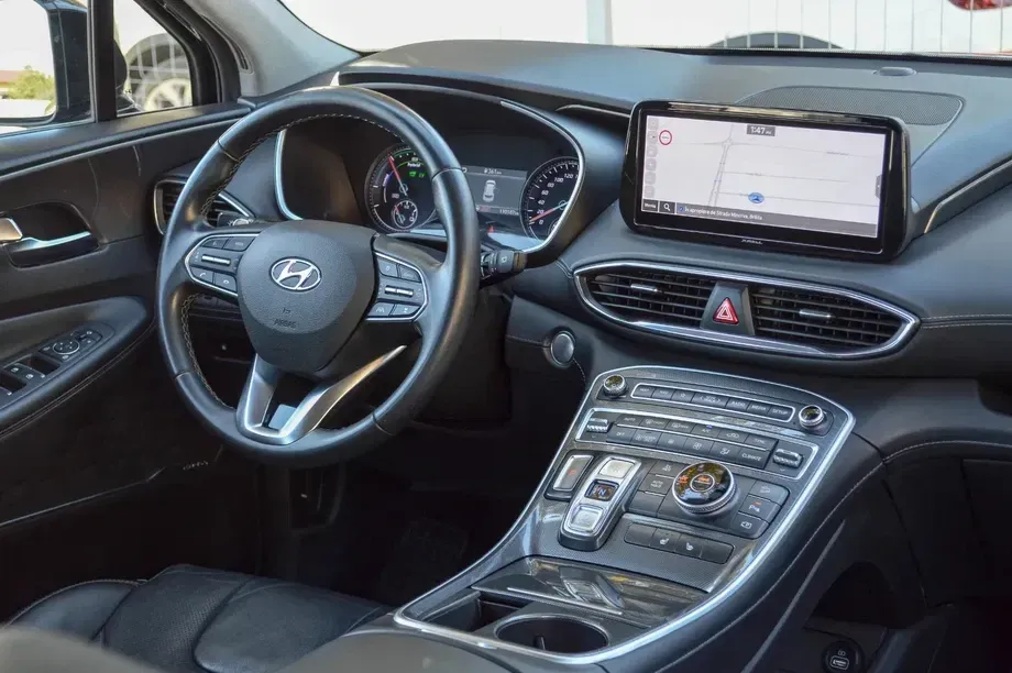 Hyundai Santa Fe IV 1.6 Plugin-Hybrid 4WD Signature — imagine 4