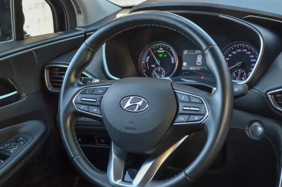 Hyundai Santa Fe IV 1.6 Plugin-Hybrid 4WD Signature — imagine 9