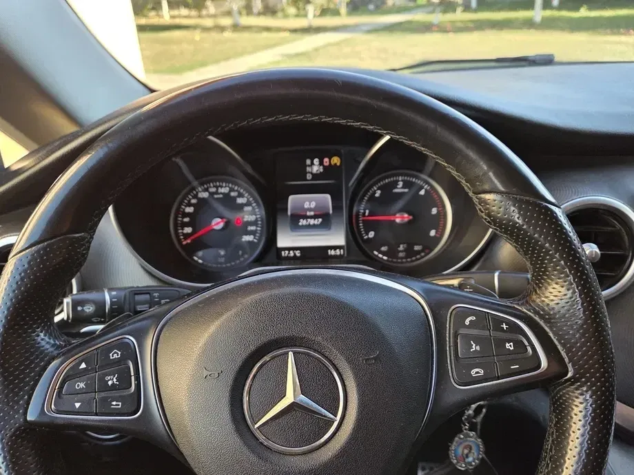 Mercedes-Benz V — imagine 7