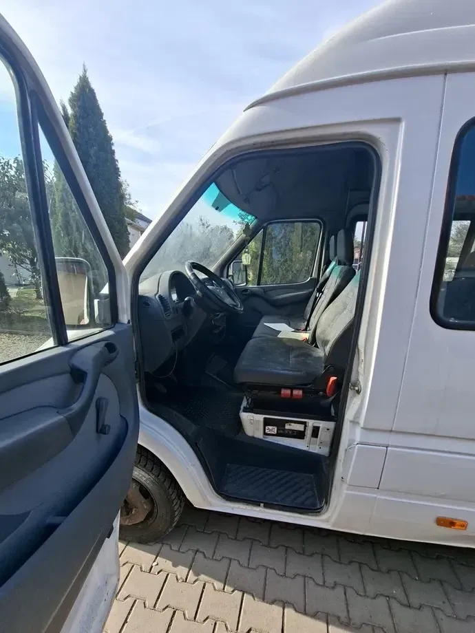 Mercedes-Benz Sprinter — imagine 10