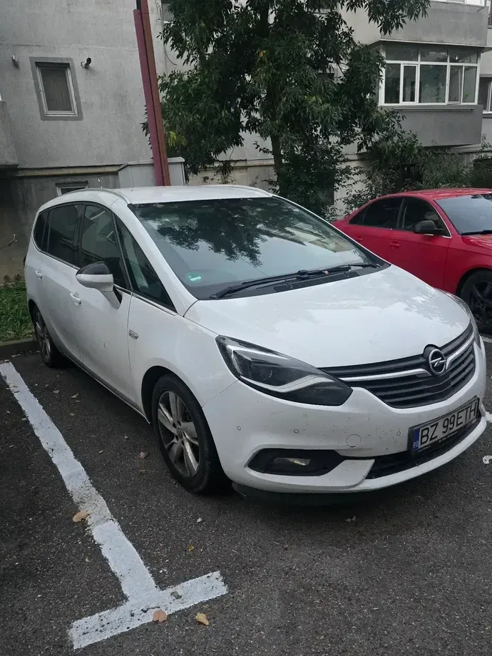 Opel Zafira C — imagine 3