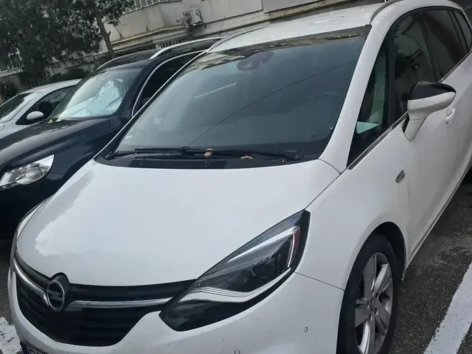Opel Zafira C