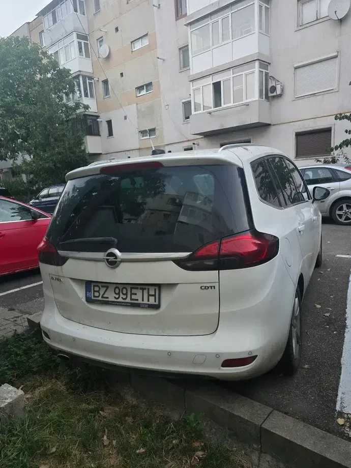 Opel Zafira C — imagine 4