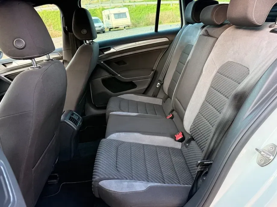 Volkswagen Golf VII — imagine 8