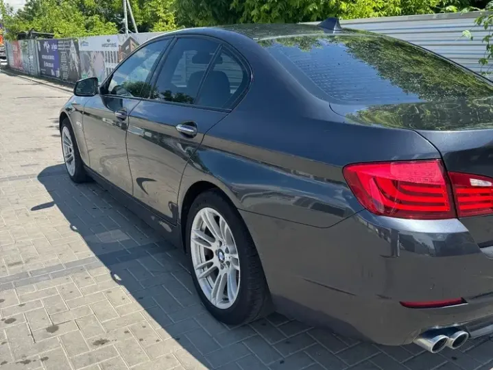 BMW Seria 5 F10/F11/F07 [2010 - 2017] 530d xDrive