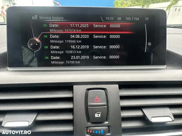 BMW Seria 2 220d Aut. M Sport
