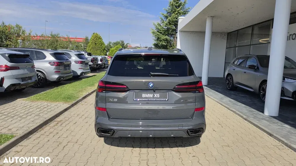 BMW X5 xDrive50e AT PHEV — imagine 5