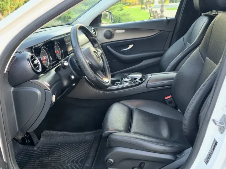 Mercedes-Benz E W213 200 d T-Modell Aut