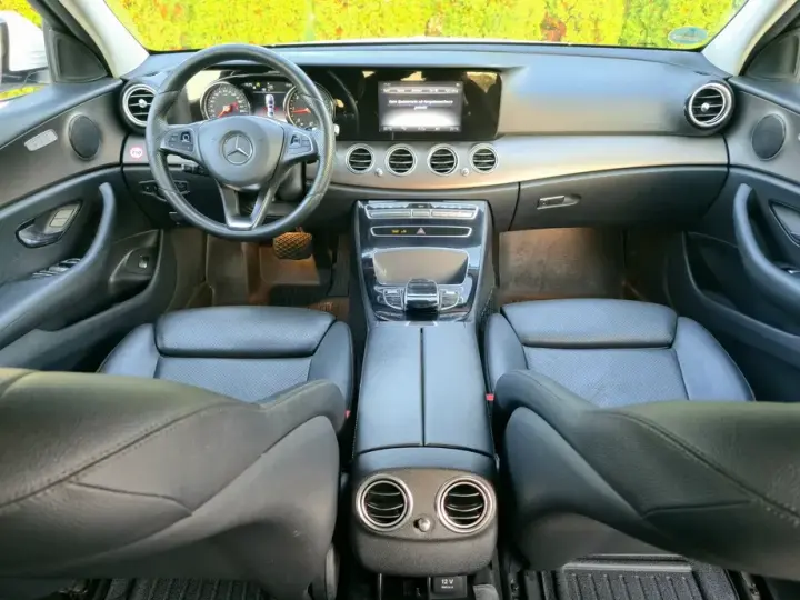 Mercedes-Benz E W213 200 d T-Modell Aut