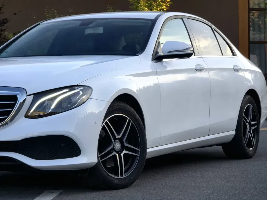 Mercedes-Benz E W213 200 d T-Modell Aut — imagine 10
