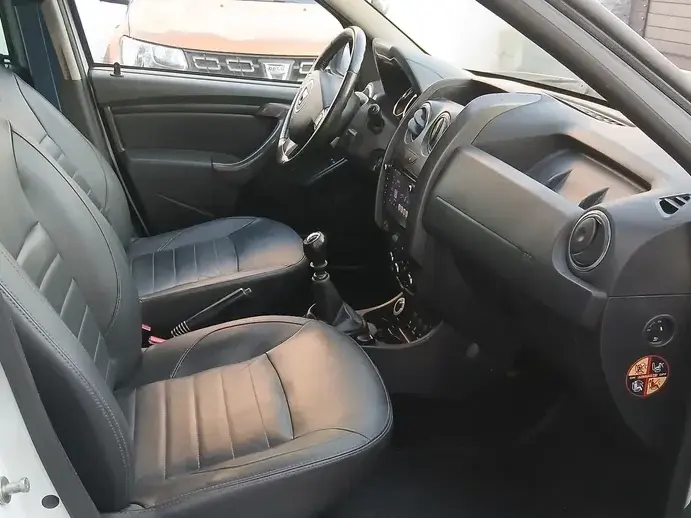 Dacia Duster I