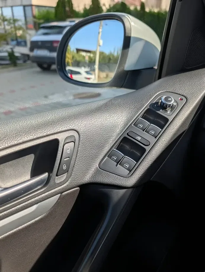 Volkswagen Tiguan I — imagine 4