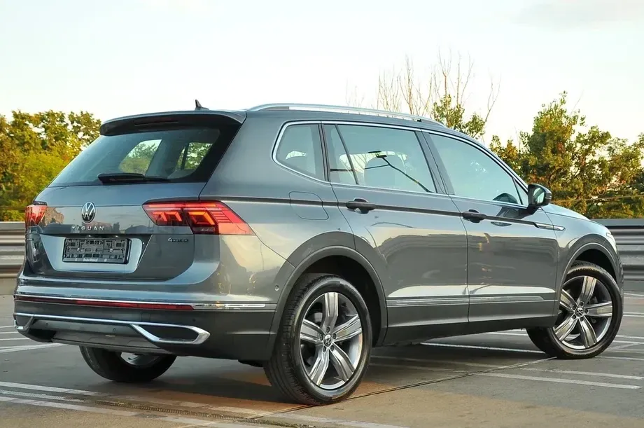 Volkswagen Tiguan II 2.0 TDI SCR 4MOTION DSG Elegance — imagine 3