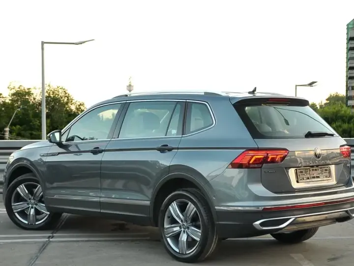 Volkswagen Tiguan II 2.0 TDI SCR 4MOTION DSG Elegance