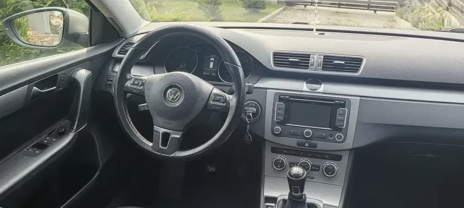Volkswagen Passat B7 — imagine 5