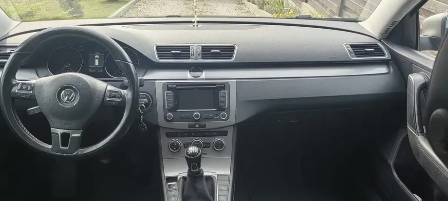 Volkswagen Passat B7 — imagine 6