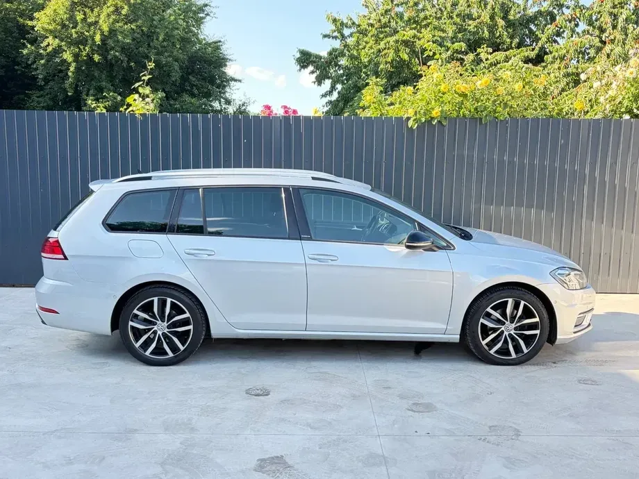 Volkswagen Golf VII 2.0 TDI SCR DSG IQ.DRIVE — imagine 4