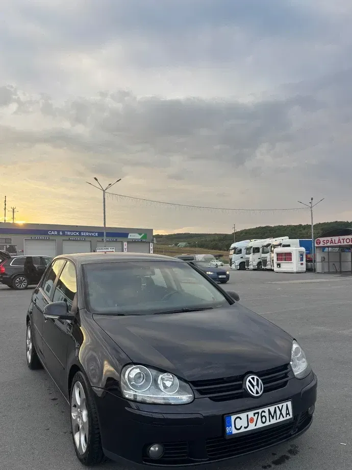 Volkswagen Golf V 1.9 TDI Sportline — imagine 2