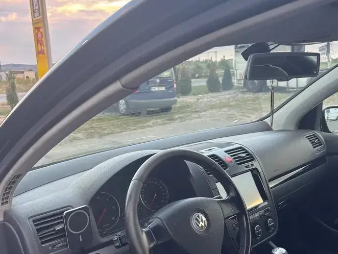 Volkswagen Golf V 1.9 TDI Sportline