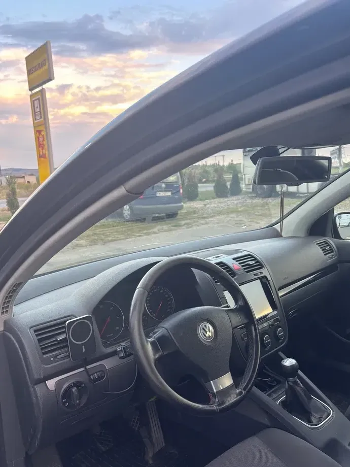 Volkswagen Golf V 1.9 TDI Sportline — imagine 6