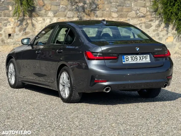 BMW Seria 3 320d xDrive AT MHEV