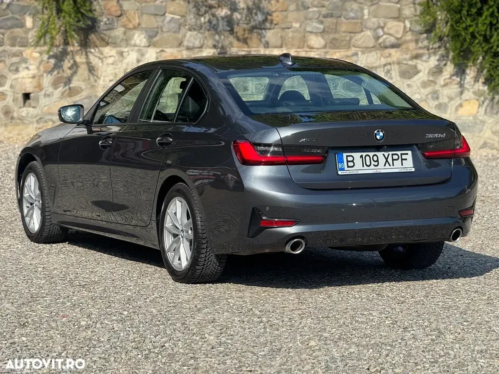 BMW Seria 3 320d xDrive AT MHEV — imagine 3