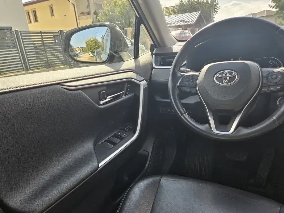 Toyota RAV4 V 2.5 VVT-iE 4x4 Luxury — imagine 4
