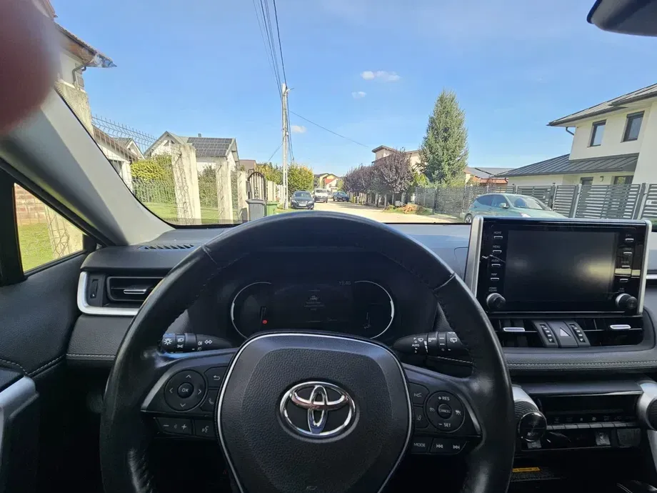 Toyota RAV4 V 2.5 VVT-iE 4x4 Luxury — imagine 2