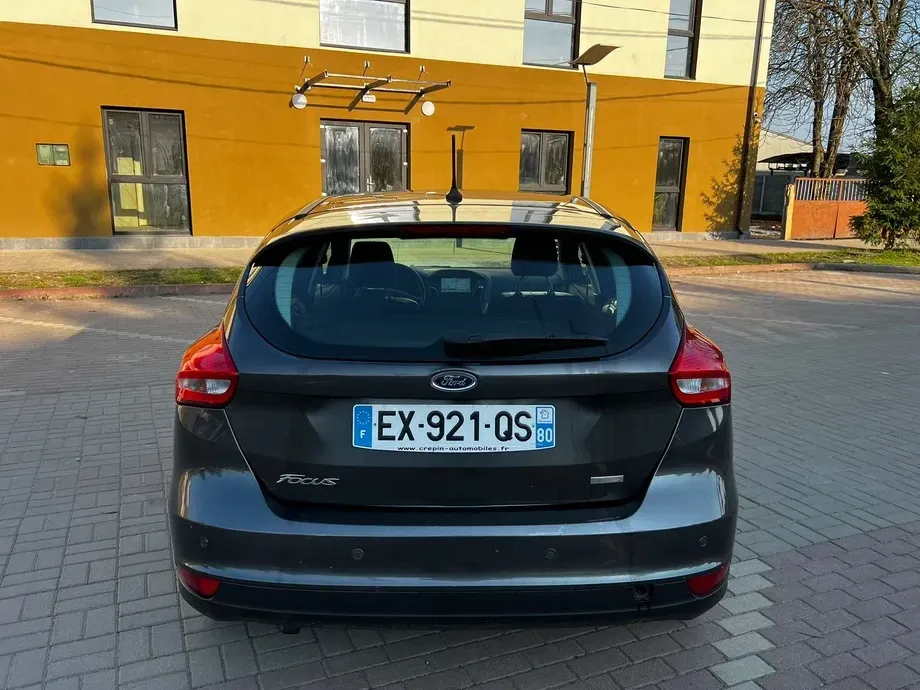 Ford Focus — imagine 9