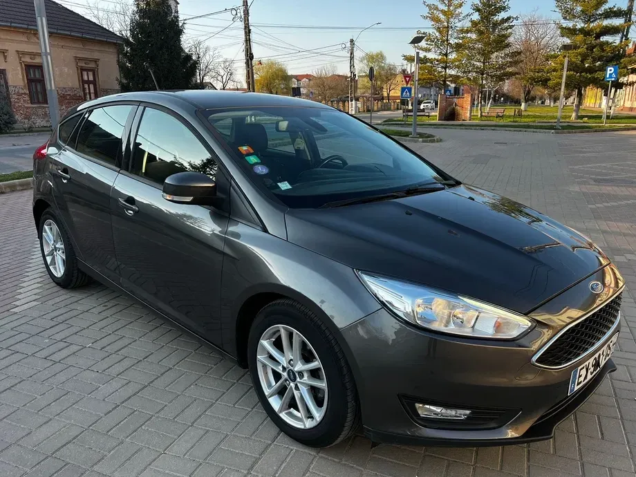 Ford Focus — imagine 3