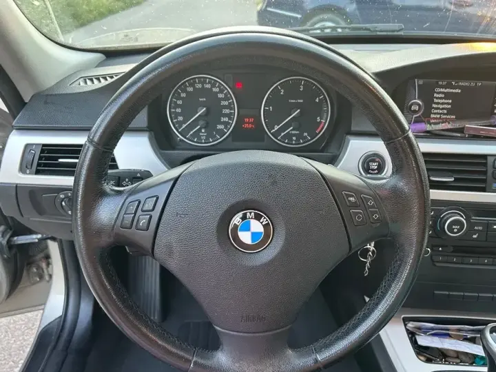 BMW Seria 3 E90/E91/E92/E93 320d
