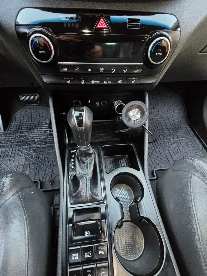 Hyundai Tucson III — imagine 7
