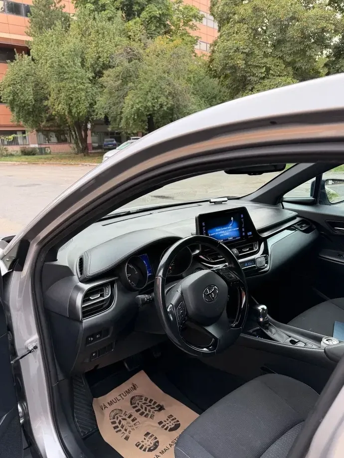 Toyota C-HR — imagine 7
