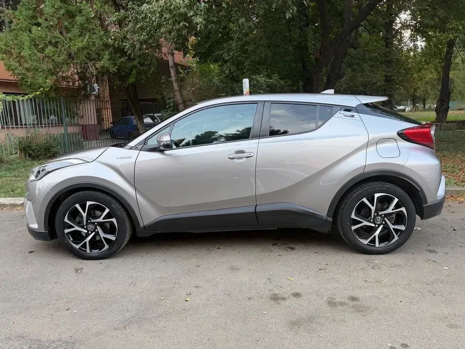 Toyota C-HR — imagine 8