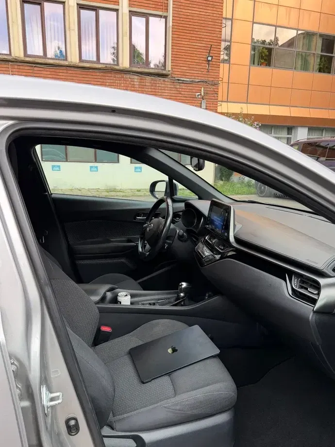Toyota C-HR — imagine 9