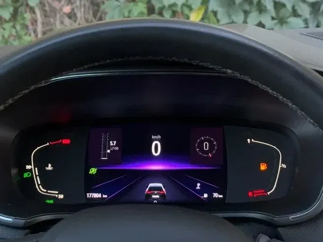 Renault Mégane IV — imagine 8