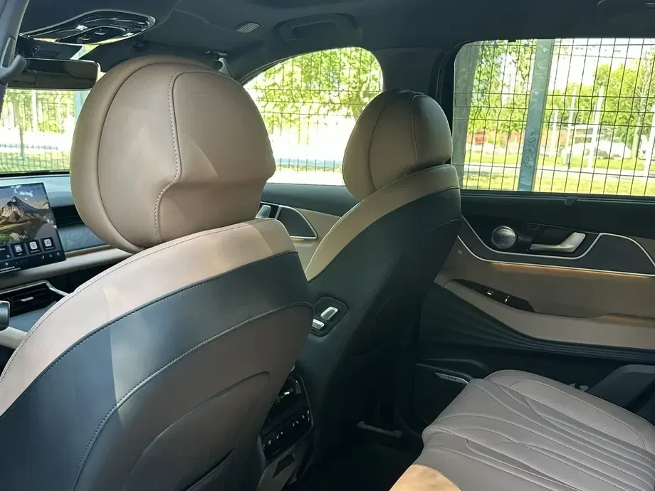 Chery Tiggo 9 1.5 TGDI DHT AWD PHEV Unique — imagine 10
